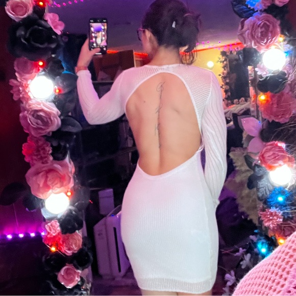 GUESS WHITE DRESS - Picture 3 of 5